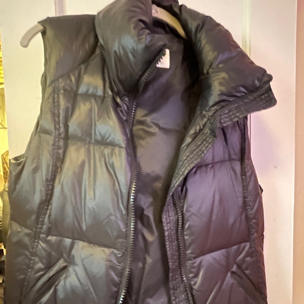 Puffer Vest w/ removal fur trim hood